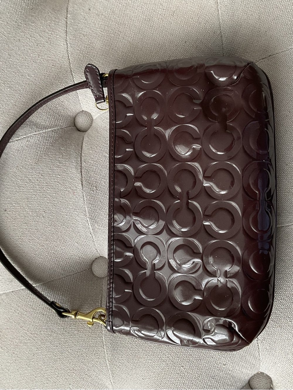 Coach Patent Signature Shoulder Bag in Burgundy Patent - Picture 5 of 9